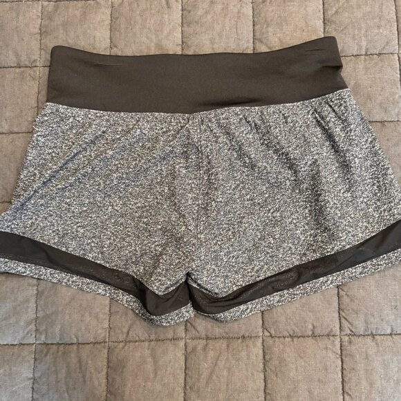 Victoria Secret PINK active running short with base bikini under layer - Picture 3 of 5